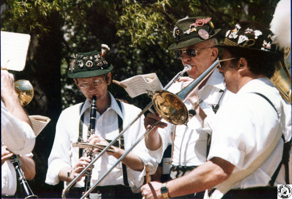 1981 04 15 02 Fayetteville Mall.jpg